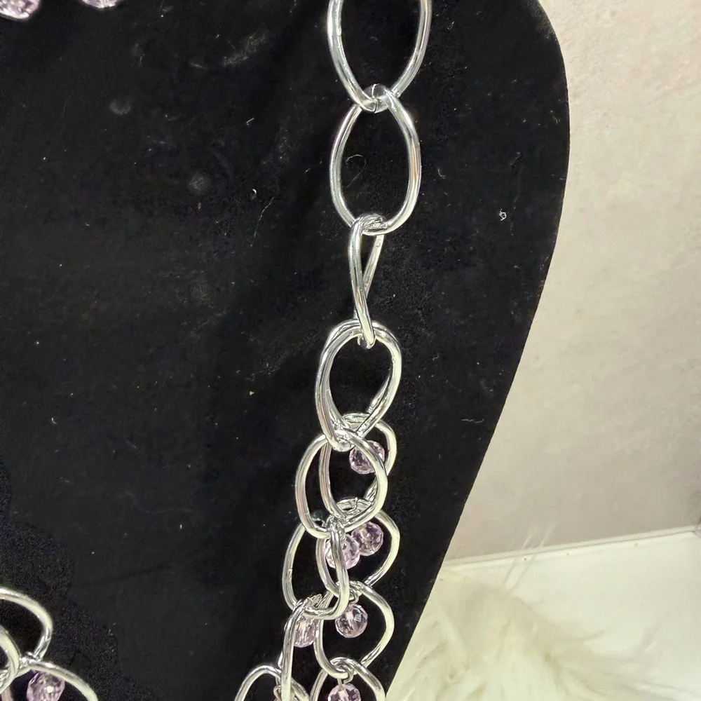 🩷5/$10🩷 paparazzi Silver-Link Necklace with Light Pink Bead Drops
